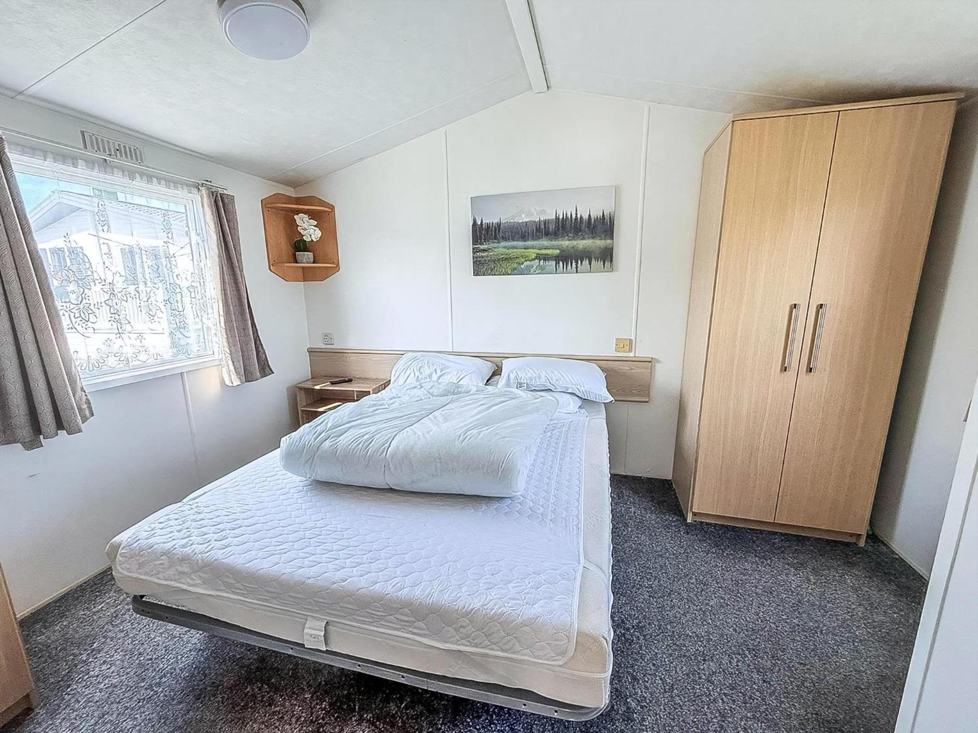 6 Berth Staycation Caravan Nearby Clacton-On-Sea In Essex Ref 26254E Exterior photo
