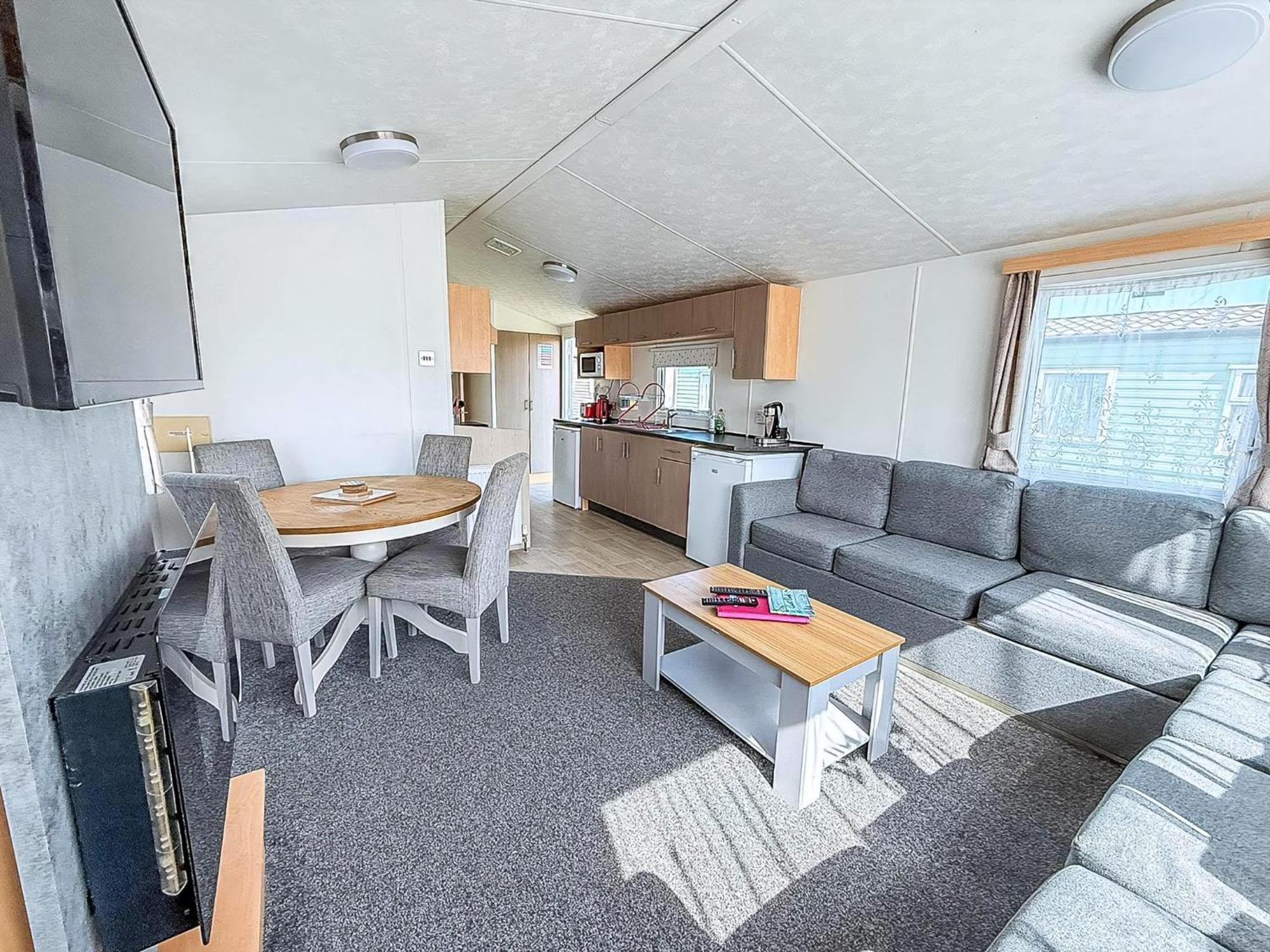 6 Berth Staycation Caravan Nearby Clacton-On-Sea In Essex Ref 26254E Exterior photo